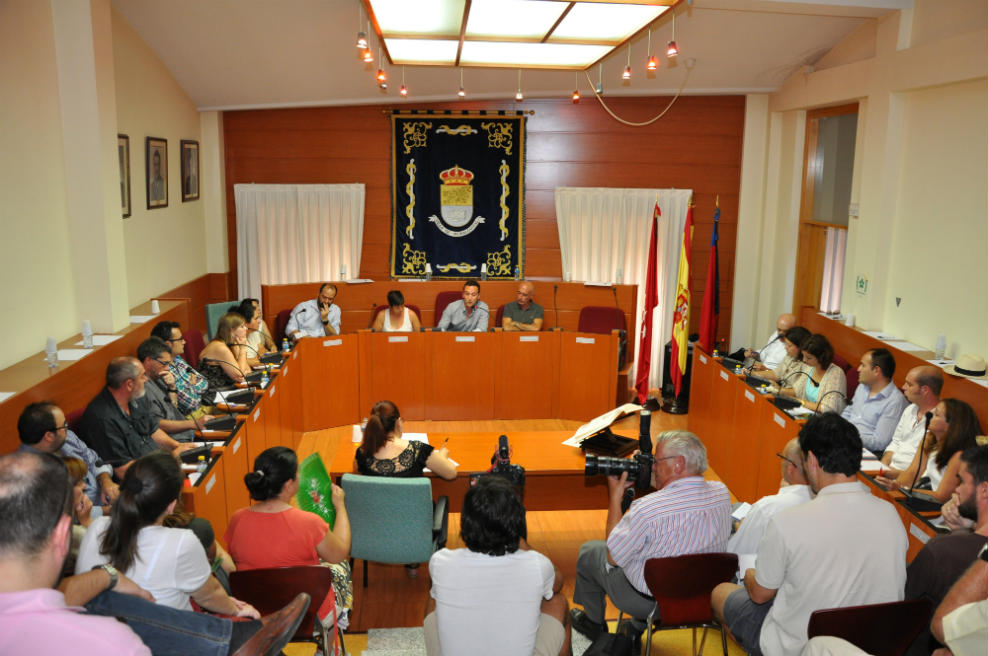 Una sesión del pleno municipal de Moralzarzal