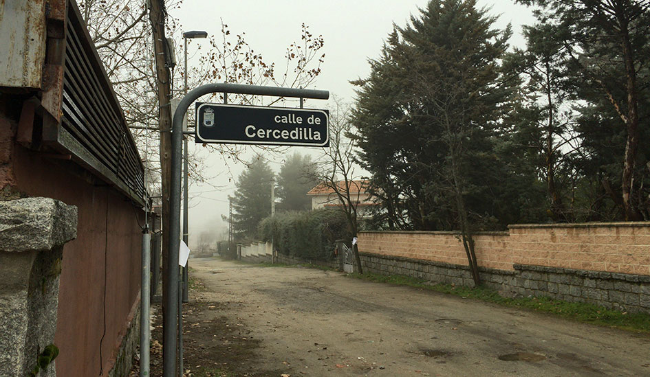 La calle Cercedilla de Moralzarzal, sin asfaltar