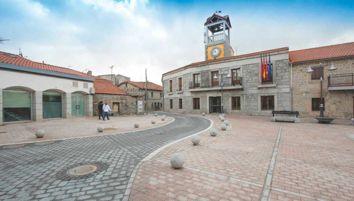 Plaza del Ayuntamiento de Moralzarzal