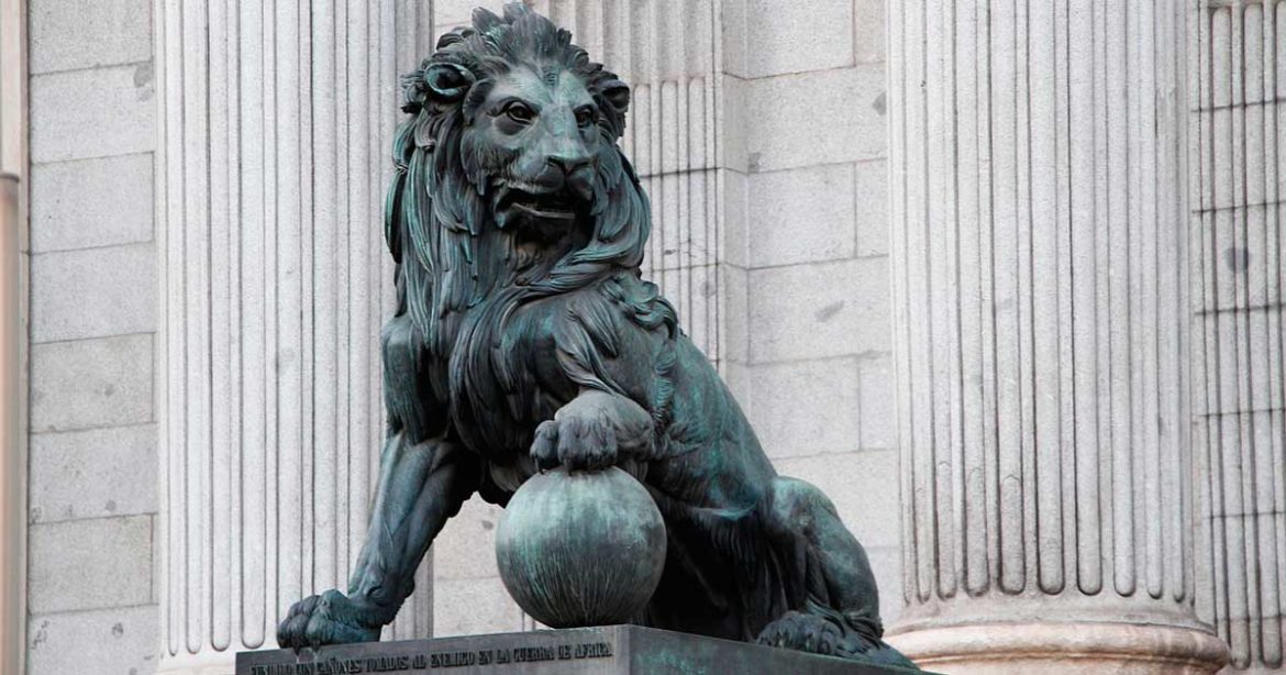 Estatua de un león