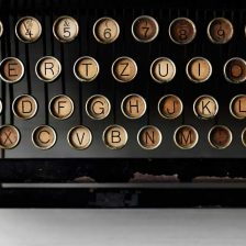 Teclado de una máquina de escribir antigua