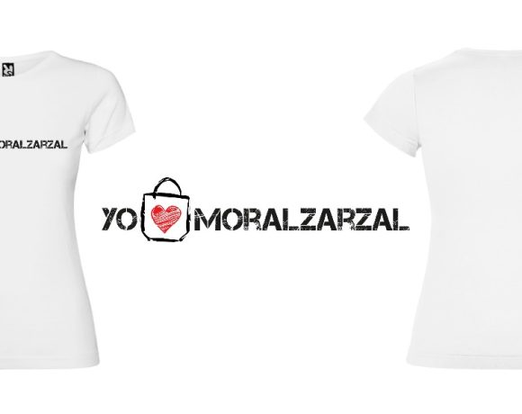 Anverso y reverso de la camiseta que regala el comercio de Moralzarzal