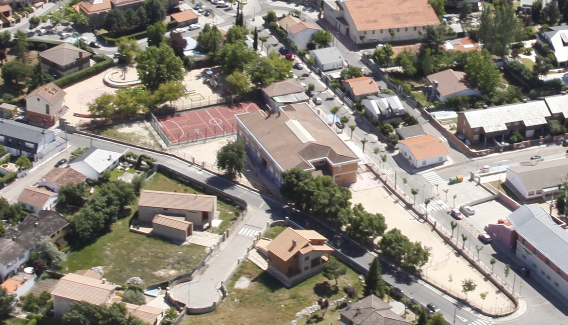 Vista aérea del Colegio El Raso de Moralzarzal