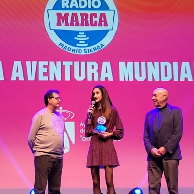 Sofía García y Víctor Blanco, de Moralzarzal, premiados en la Gala Radio Marca Madrid Sierra (1)