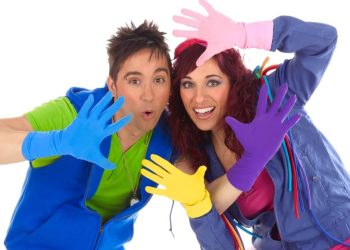 Actuación musical de Juan D y Beatriz, el domingo 22 de diciembre a las 12,30 horas en la Plaza de Toros de Moralzarzal 2024