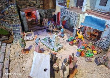 Ven a visitar el gran Belén de El Café del Teatro, en el Centro Cultural de Moralzarzal. Loteria