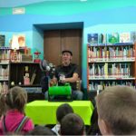 El 22 de febrero vuelve La hora del cuento a la Biblioteca de Moralzarzal, con Cuentos de Madera y Latón, de Juan Malabar