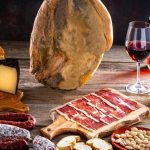 Excursión de los mayores de Moralzarzal a Guijuelo y Candelario, Delicias Ibéricas y Encanto Serrano