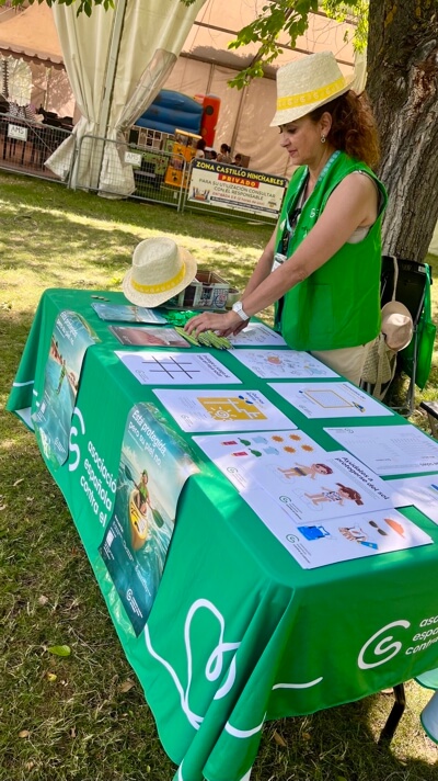 La AECC refuerza este verano en Moralzarzal su campaña de prevención del cáncer de piel 2025