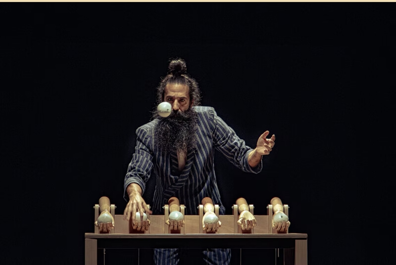 VibraMoral 25, Un Universo de Cajas y Risas, CON SÓ. Xampatito Pato en el Parque del Teatro de Moralzarzal 16 de agosto