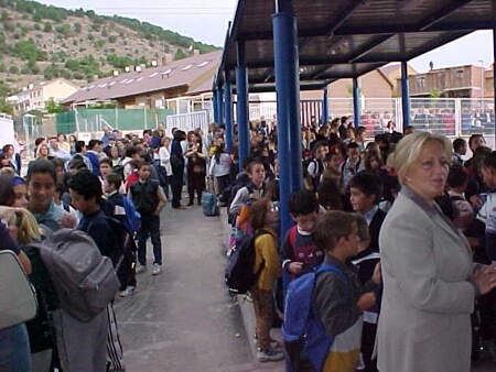 25 Aniversario del Colegio San Miguel Arcángel y del Instituto Carmen Martín Gaite de Moralzarzal. Entrada