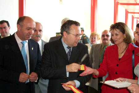 25 Aniversario del Colegio San Miguel Arcángel y del Instituto Carmen Martín Gaite de Moralzarzal. Inauguración instituto