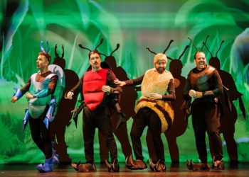 Disfruta de Bichitos en familia. Un viaje al mundo de los invertebrados en el Teatro de Moralzarzal 14 de febrero