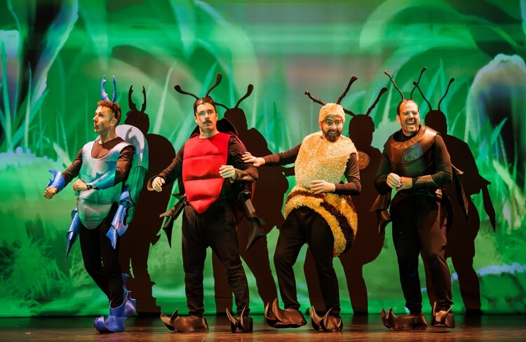 Disfruta de Bichitos en familia. Un viaje al mundo de los invertebrados en el Teatro de Moralzarzal 14 de febrero