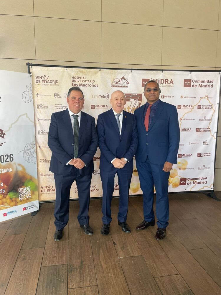 José María Moreno Martín recibe el Garbanzo Dorado 2026. organizadores