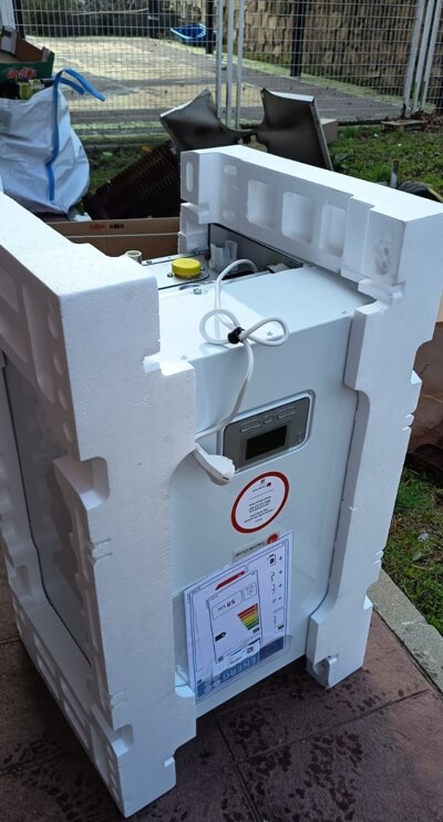 Nueva caldera en el colegio El Raso (1)