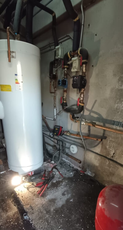 Nueva caldera en el colegio El Raso 3 (1)