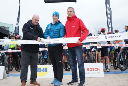 La Rocosa de Moralzarzal corona a los campeones de la Triple Corona MTB 2026. Corte de cinta