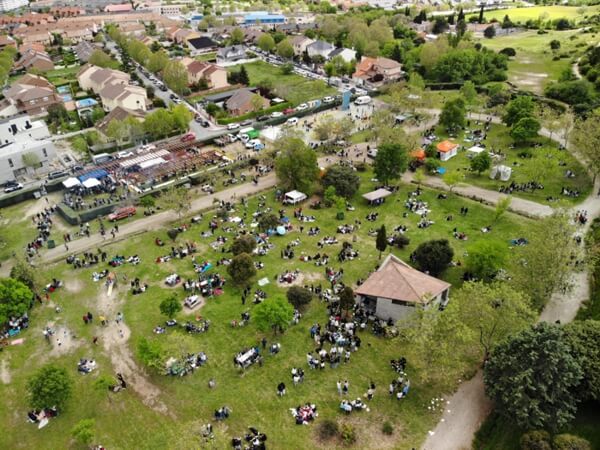 Moralzarzal celebra la tradicional Fiesta de la Cruz de Mayo 2026, Raíces de piedra y un día en familia