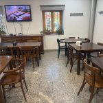Moralzarzal mejora la estética y funcionalidad de la cafetería de El Hogar de Mayores. Mesas