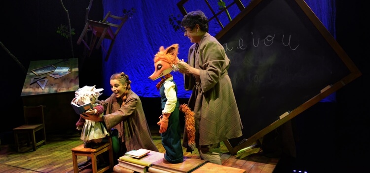 Moralzarzal rinde homenaje a la educación y la libertad con el teatro infantil La Maestra