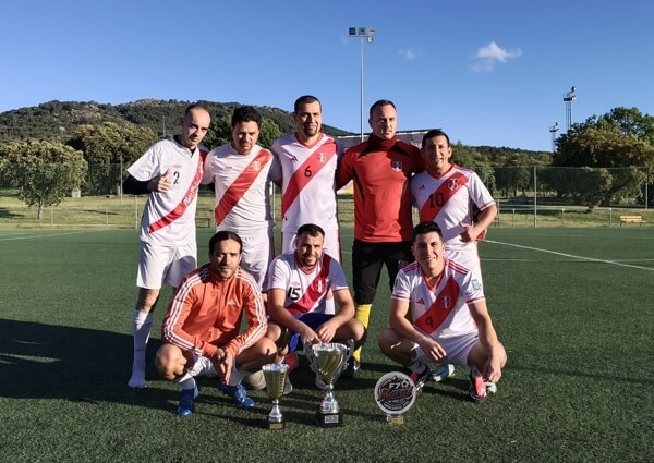 Defensor Perú. Campeones Liga Fútbol 7 de Moralzarzal.